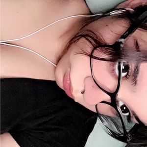 Meet your Posher, Alexia